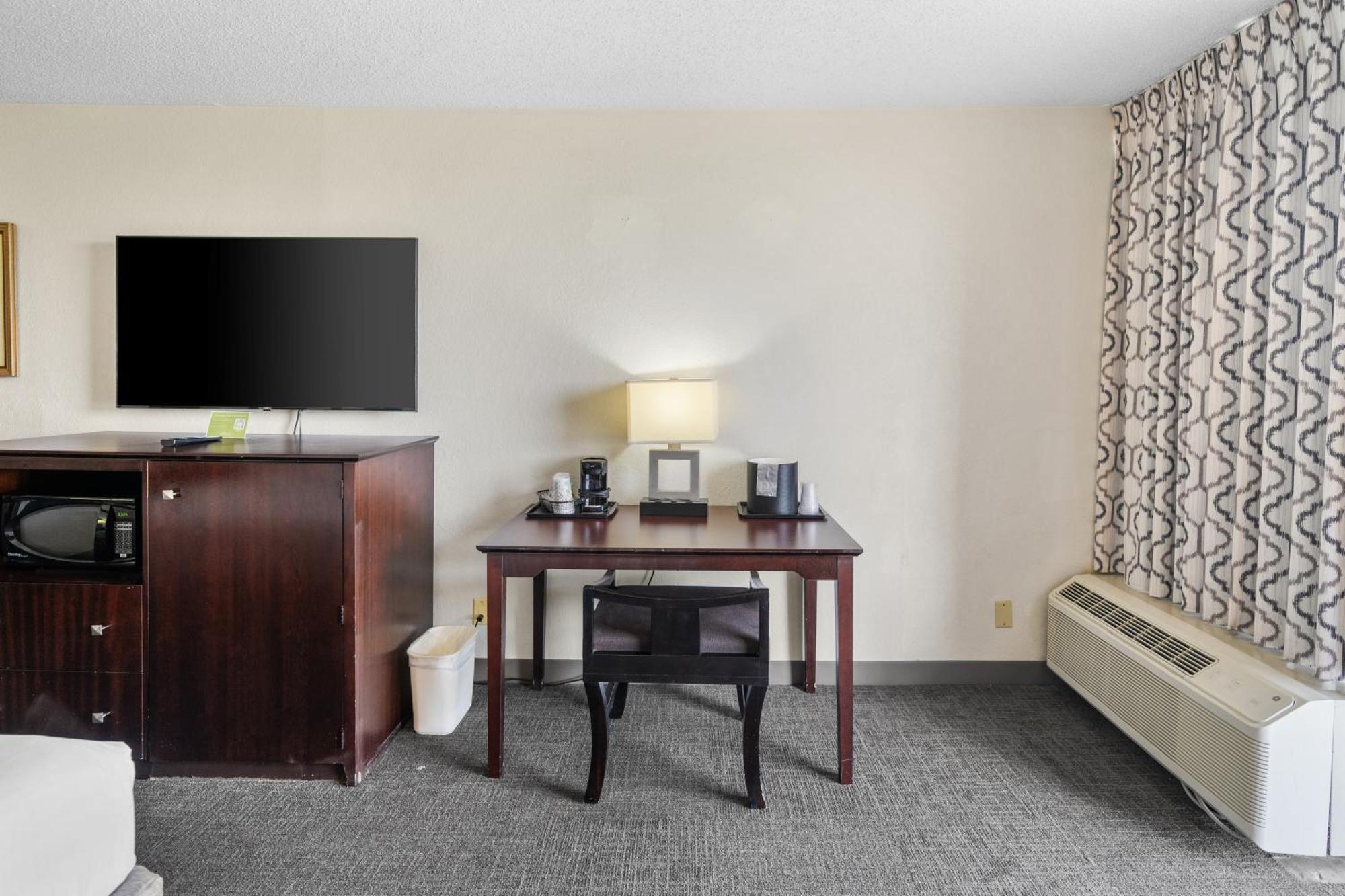 88 Palms Hotel & Event Center ウェストパームビーチ エクステリア 写真